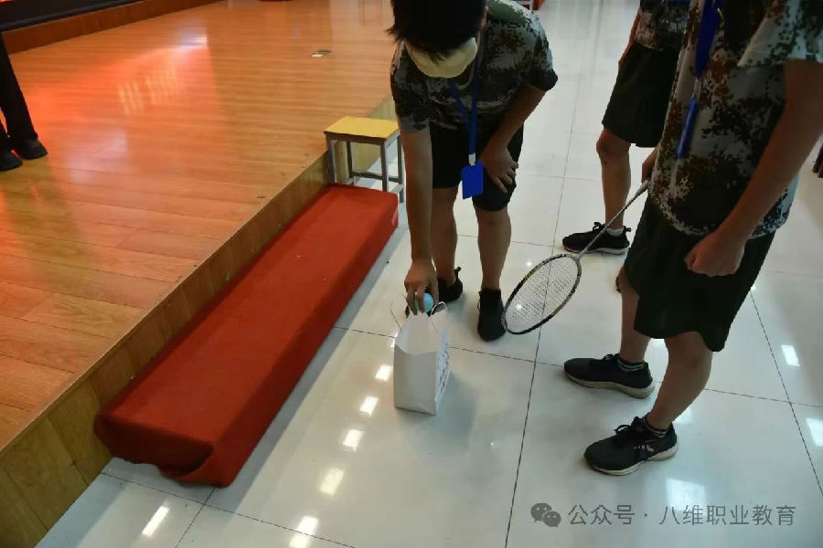 八維教育宿遷職業(yè)技術學院一起向未來越努力越幸運活動圓滿落幕