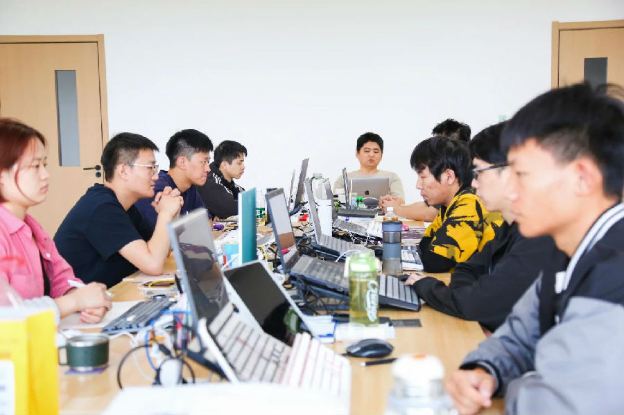 八維職業(yè)學(xué)校解鎖未來(lái)就業(yè)新機(jī)遇打造未來(lái)數(shù)字精英的搖籃